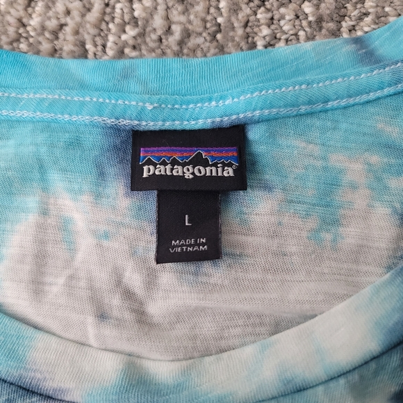 Patagonia 3/4 Sleeve Tie Dye Crew Neck Shirt Size In Large Turquoise Tie Dye - Picture 8 of 8